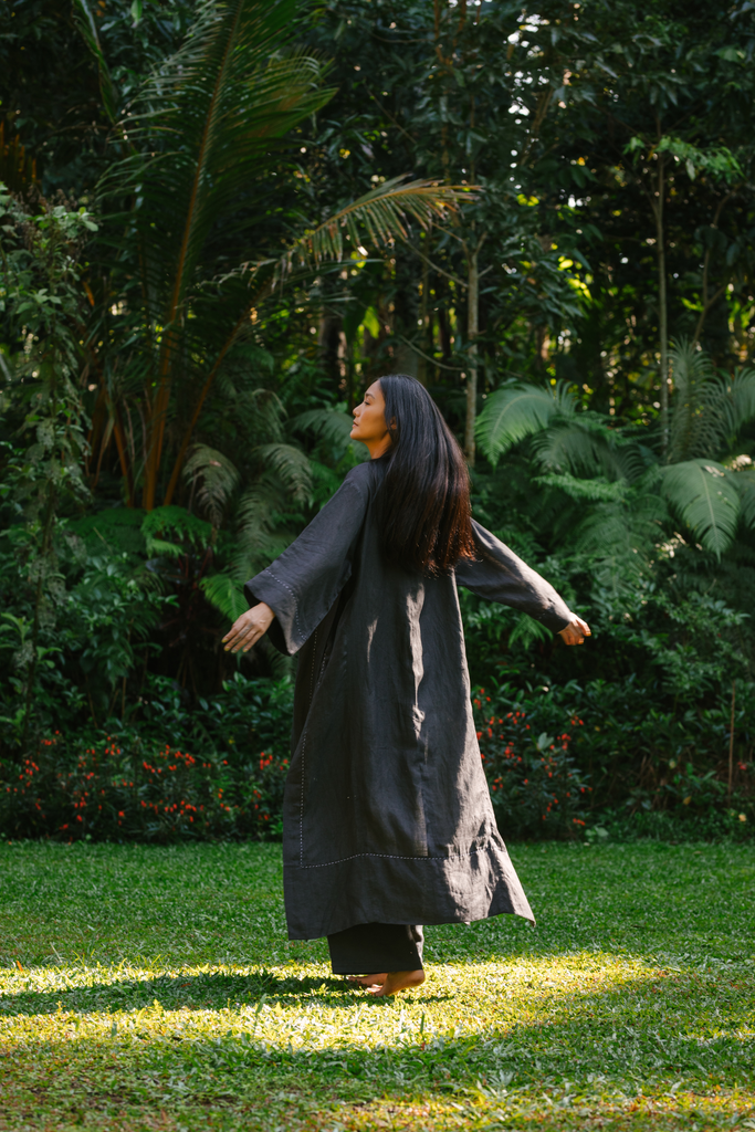 Sui Unisex Linen Coat